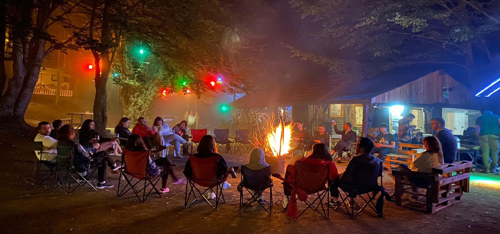 Ayvaz Kamp gece manzarası